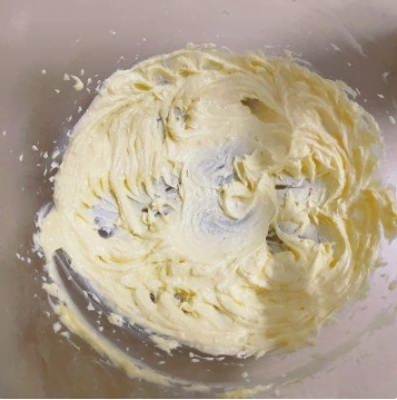 超级香酥的黄油曲奇，做起来很简单，烘焙小白一做就会
